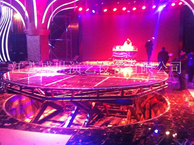 升降舞台